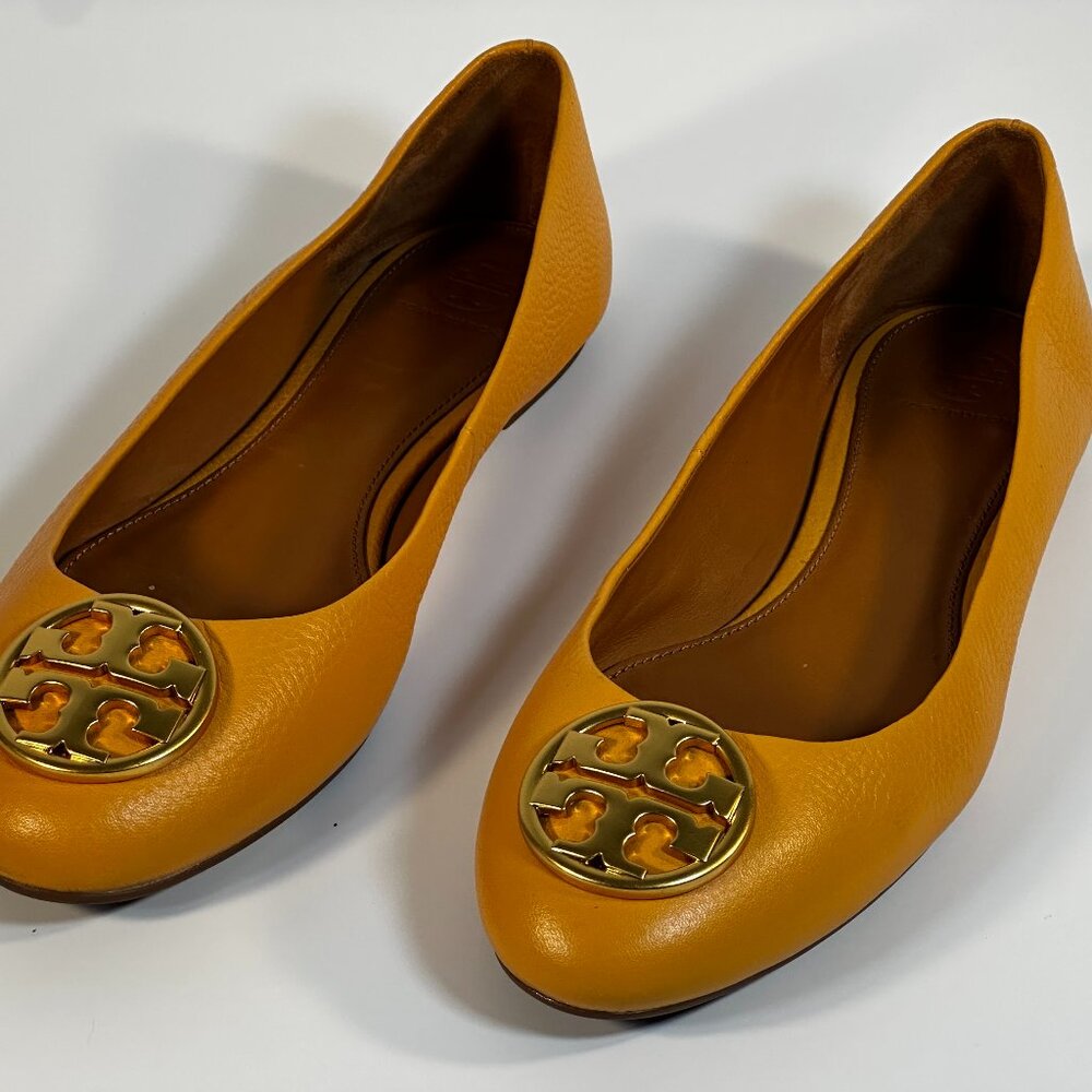 Tory Burch Size 9.5 Golden Flats - Picture 5 of 16